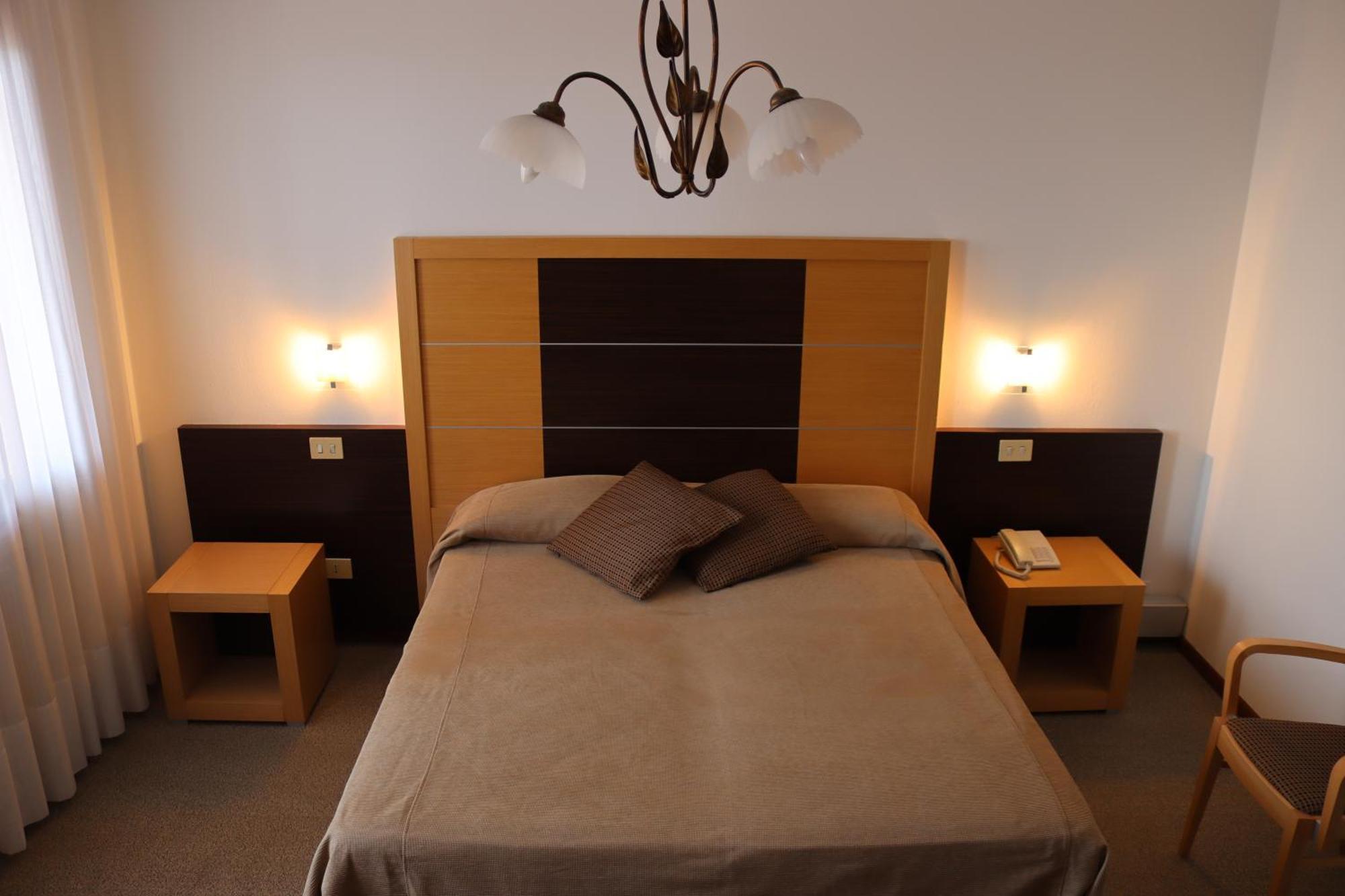 Albergo Alla Pineta Montebelluna Kültér fotó