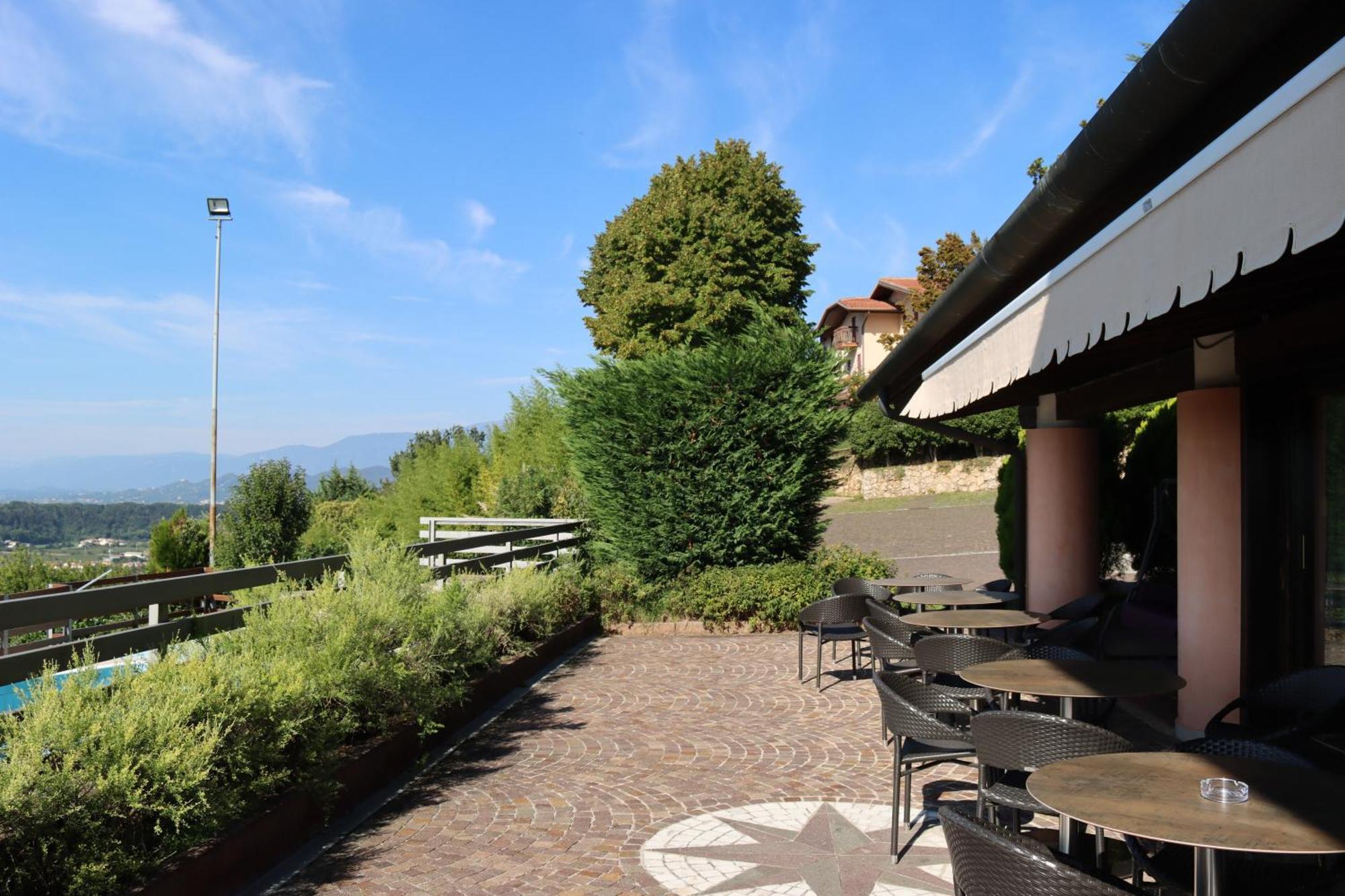 Albergo Alla Pineta Montebelluna Kültér fotó